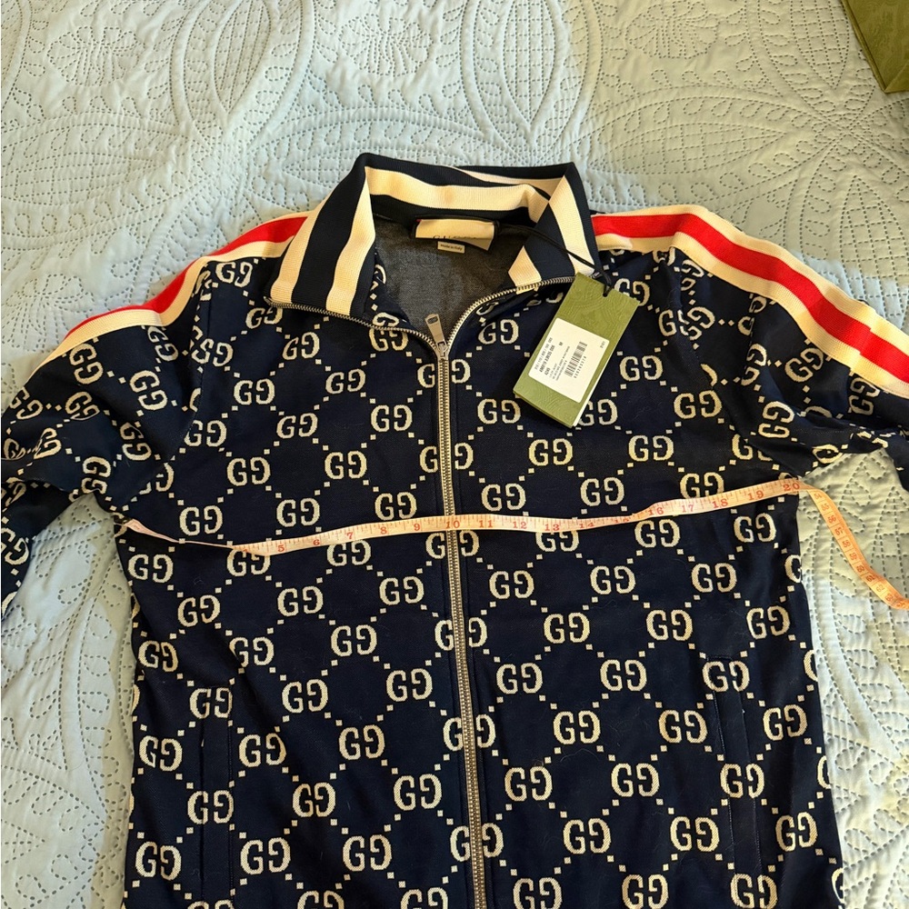 Authentic new Gucci jacket - Picture 8 of 9